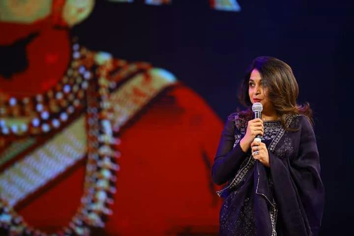 বাহুবলী পার্ট ওয়ানে রামিয়া কৃষ্ণণের অভিনয়ে মুগ্ধ হয়েছিল তামাম দর্শককুল। এই ছবিতে ফের দেখা যাবে তাঁকে।