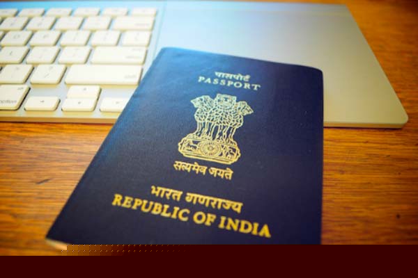 জম্মু আরপিও - এখানে তো আরও বেশি কড়াকড়ি! ৯৬ শতাংশ ক্ষেত্রে পাসপোর্ট ইস্যু করতে এক মাসেরওই বেশি সময় লাগে। মাত্র ১ শতাংশের মতো বিশেষ ক্ষেত্রে পাসপোর্ট ইস্যু করা হয়েছে ১৫ দিনের মধ্যে।