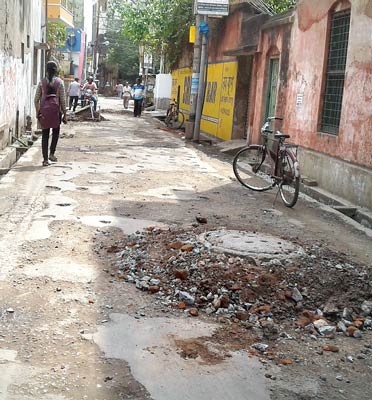 Constructional works of the street has been put on hold at Serampore