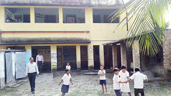 Unavailabilty of Teachers, Students falls in problem