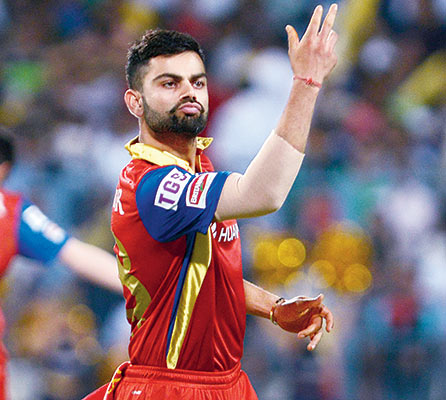 দামামা: টেস্টের লড়াই শেষ। এ বার আইপিএল মঞ্চে বিরাট লড়াই। —ফাইল চিত্র।