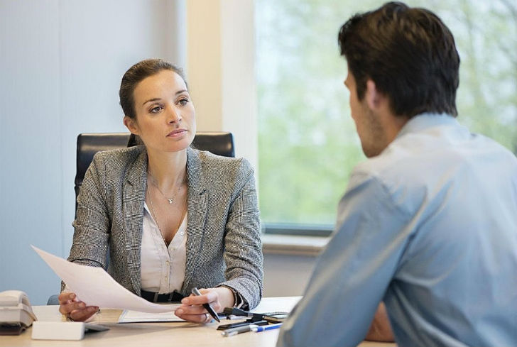 বায়োডেটার অতিরিক্ত কপি নিয়ে যান: <br> 
হয়তো আগেই আপনি বায়োডেটা জমা করেছেন। তা সত্ত্বেও একটি অতিরিক্ত কপি নিয়ে যাওয়া উচিত। অনেক সময় <br> ইন্টারভিউ বোর্ডে সিলেক্ট হয়ে গেলে রিক্রুটার বায়োডাটার আরও একটি কপি চাইতে পারেন। <br> কখনও যেন মনে না হয় আপনি যথেষ্ট প্রস্তুতি না নিয়েই চলে এসেছেন।