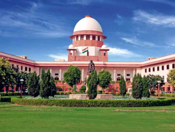 SC seeks reply from Center and RBI for not accepting old notes dgtl