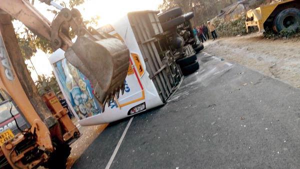 Bus Collided with a Tree in NagraKata, 1 dead