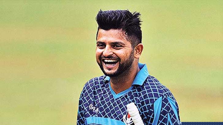 সুরেশ রায়না- ফর্মে ছেদ পড়লেও বিজ্ঞাপন প্রচারে ছেদ পড়েনি সুরেশ রায়নার। বছরে ১-১.৫ কোটি টাকার প্রচার করেন এই বাঁহাতি ব্যাটসম্যান।