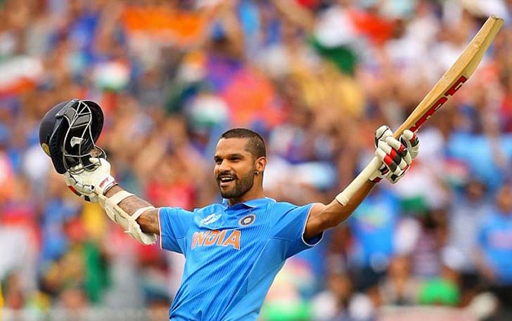 শিখর ধবন- এই বাঁ-হাতি ব্যাটসম্যান বছরে ৭৫ লক্ষ থেকে ১ কোটি টাকার ব্র্যান্ড এন্ডোর্সমেন্ট করে থাকেন।