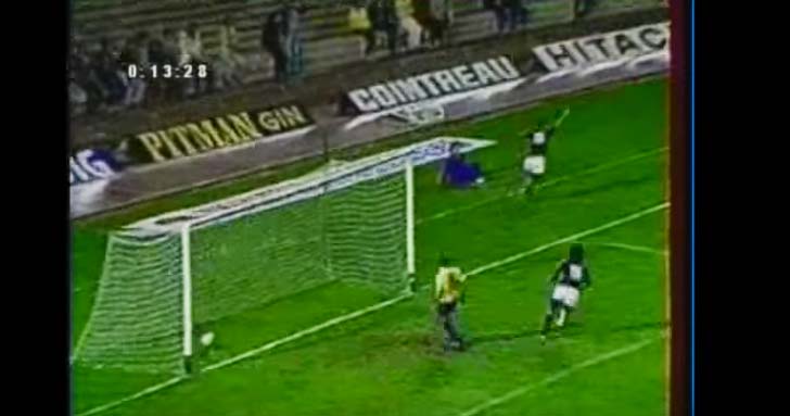 বার্সেলোনা ১ -৪ মেটজ (১৯৮৪) - এ ভাবেও ফিরে আসাও যায়। ১৯৮৪ তে ইউরোপিয়ান কাপ উইনার্স কাপের ফরাসি দলের কাহিনি তাই মনে করায়। ঘরোয়া লিগে একেবারে ৬-০ এবং ৭-০ তে গো-হারা হয়ে যাওয়ার পর সে সময় তাদের ম্যাচ কভার করতে বিরক্ত প্রকাশ করেছিল মিডিয়াও।  প্রথম রাউন্ডে ফার্স্ট লেগে বার্সেলোনার কাছে ২ - ৪হেরে মেটজ দলের আত্মবিশ্বাস একেবারে তলানিতে ঠিকে গিয়েছিল। সেকেন্ড লেগেও বার্সেলোনার সঙ্গে ম্যাচ। নিজেদের সমর্থক থেকে বিশেষজ্ঞ কেউ কোনও জেতার আশা দেখছেন না। কিন্তু অপ্রত্যাশিতভাবে ঘুরে দাঁড়ায় তারা। টনি কুরবোসের হ্যাট্রিক এবং হোসে সানচেকের একটি গোলে ৪ - ১জেতে মেটজ।