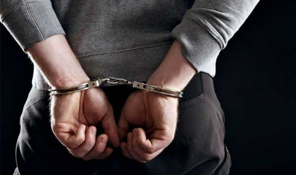 Two arrested in charge of stealing and selling goods in olx dgtl