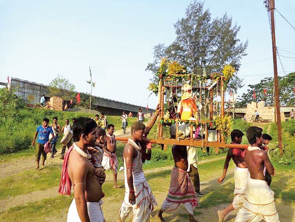  শ্বশুরবাড়ি: বিয়ে করতে চলেছে শিব।
