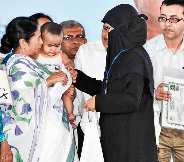 BJP is Spreading Poison in Bengal says Mamata banerjee