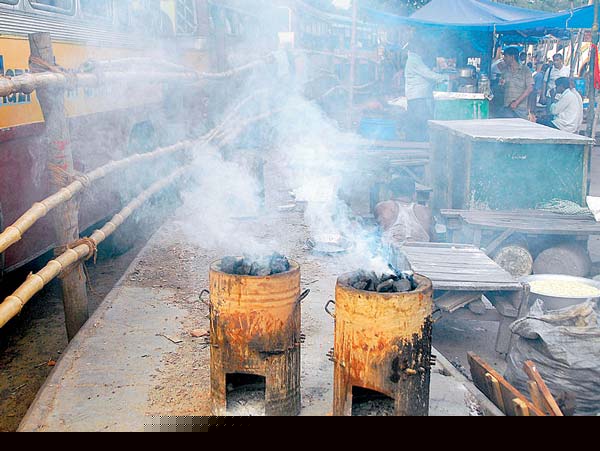 Air is polluted by the fog of oven also