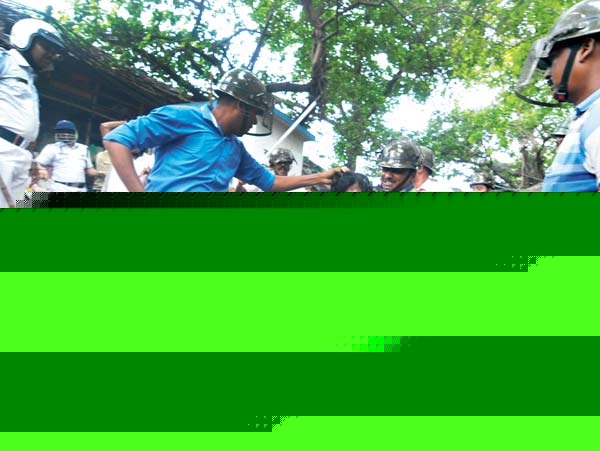 Police was failed to stop the clash