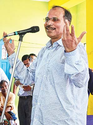 Bengal Congress supporters become confused after TMC-Congress alliance in Delhi