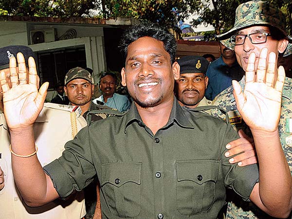 Kundan Pahan, the dreaded Maoist leader surrenders in Jharkhand