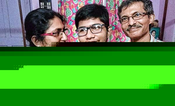 This ICSE student like to read poems beside his text book syllabus