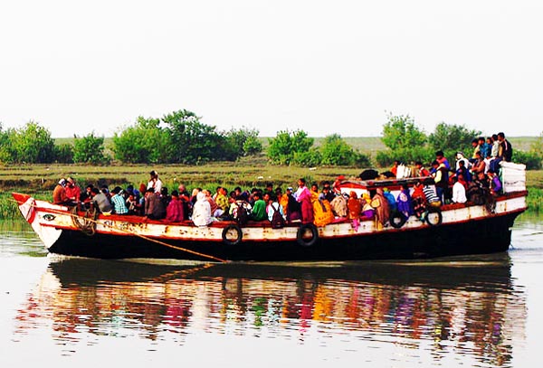 Ferry passengers are offended due to negligence in ferry surveillance 