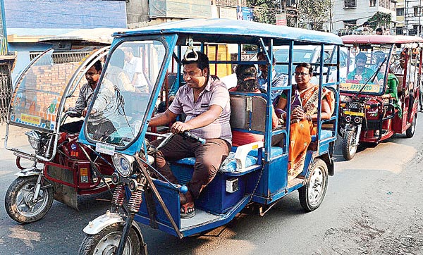 ই-রিকশা। ফাইল চিত্র