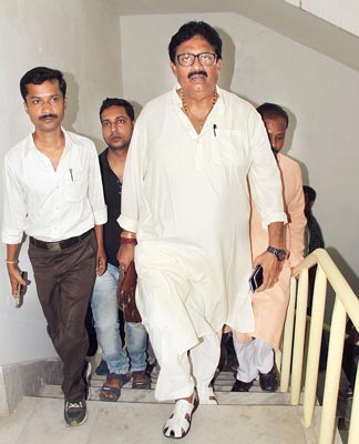 Two independent coucillors will decide the future of Bhushan Singh