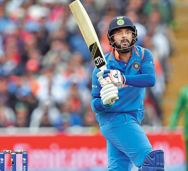 Yuvraj Singh played every shots with confidence against Pakistan, claimed Laxman 