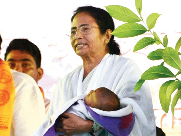 Mamata Banerjee threatens Bimal Gurung