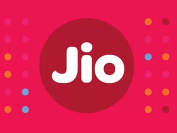 Jio authority denies to accepts complains about info leaks