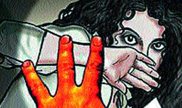 Youth held for molesting a school girl