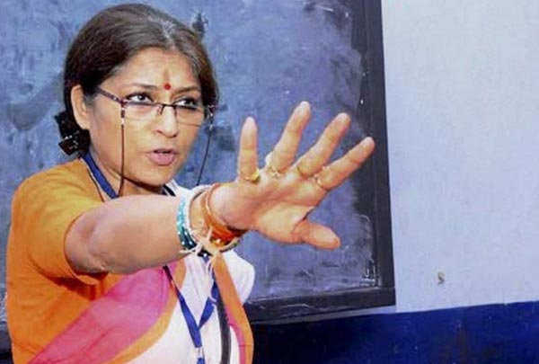 Controversy over a comment made by Roopa Ganguly to CM, TMC also replied