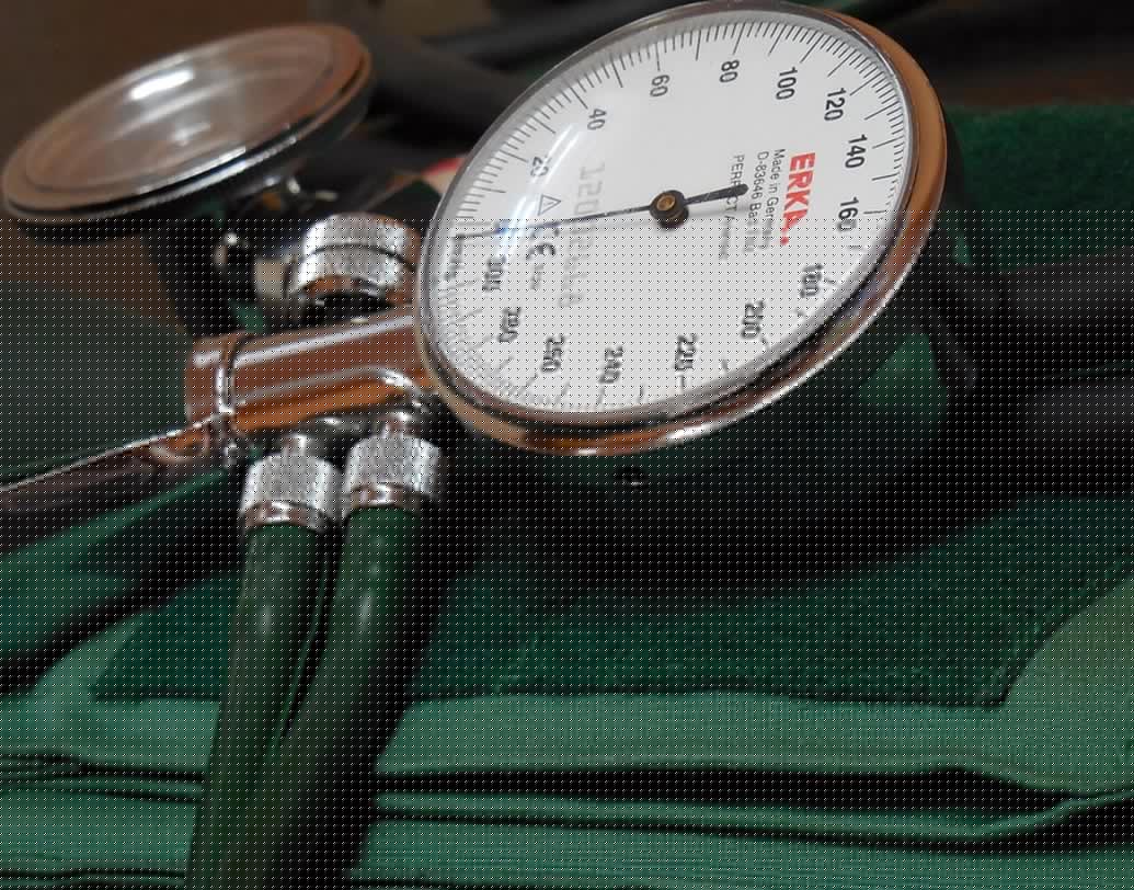 ২০ মিনিট: সিগারেট খাওয়ার ২০ মিনিটের মধ্যেই আমাদের রক্তচাপ কমে গিয়ে স্বাভাবিক হয়ে যায়।<br> হাত ও পায়ে রক্ত সঞ্চালন বাড়ে।