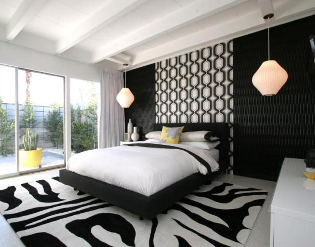 অনেকেই বেডরুম সাজাতে খাটের উপর সুন্দর আলো লাগান।<br> ঘুমনোর সময় উপর থেকে কিছু ঝুললে তা আমাদের এনার্জি শুষে নেয়।<br> ক্লান্ত করে দেয়। সিলিং ফ্যানের ক্ষেত্রেও যা হয়ে থাকে।