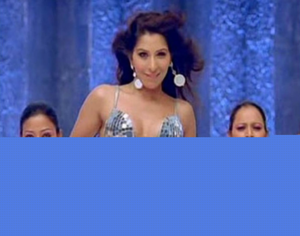 ভাবতে পারেন আইটেম গানে আর কতটুকুই কাপড় লাগে! শুনুন তবে— ‘কিডন্যাপ’  <br> ছবিতে ১৫ কেজি ওজনের সংক্ষিপ্ত পোশাক পরে পারফর্ম করেন সোফি চৌধুরী।