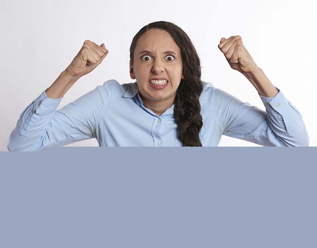 স্ট্রেস: বেশি স্ট্রেস নিলে পেট খারাপ, চুল পড়ে যাওয়া, অনিদ্রার মতো সমস্যা হতে পারে। যা ত্বক ও চুল অনুজ্জ্বল করে দেবে। স্ট্রেস বশে রাখতে যোগাভ্যাস, মে়ডিটেশন করুন।