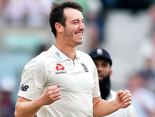 Toby Roland-Jones’s dream debut with 5 wickets