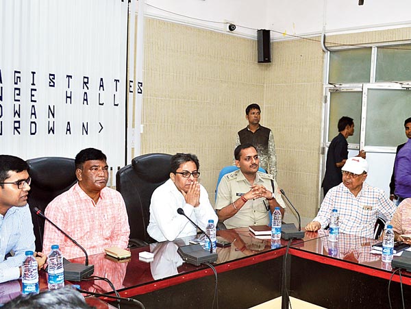 Minibus service to start at schools in Bardhaman   