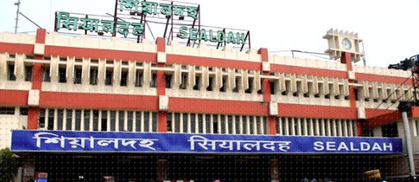 Passengers faced huge problem for irregular train movement due to heavy rain in Sealdah Station