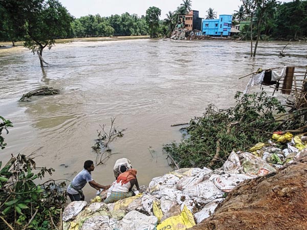 Army called for dam repair in flood affected Ghatal