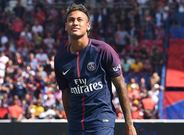 When Neymar will coming out in new PSG jersey, confusion still remains