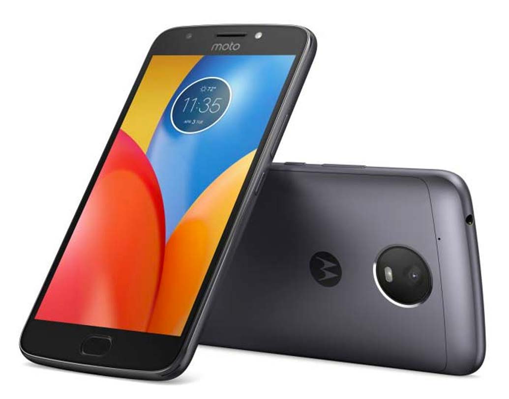 মোটো ই ৪ প্লাস- এই স্মার্টফোনের অন্যতম ফিচার হল ৫ হাজার এমএএইচ-র ব্যাটারি। তবে ক্যামেরার এই ছবির গুণগত মান ভাল বলে জানাচ্ছে টেক বিশেষজ্ঞরা। প্রাইমারি এবং ফ্রন্ট ক্যামেরা যথাক্রমে ১৩ মেগা পিক্সেল এবং ৫ মেগা পিক্সেল। দাম প্রায় ১০ হাজার টাকা।