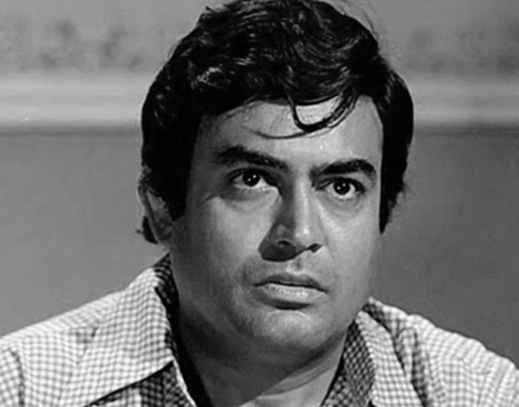 বলিউডের অন্যতম ভার্সেটাইল অভিনেতা। ১৯৮৫ সালে মাত্র ৪৭ বছর বয়সে হৃদরোগে আক্রান্ত হয়ে মারা যান সঞ্জীব কুমার।