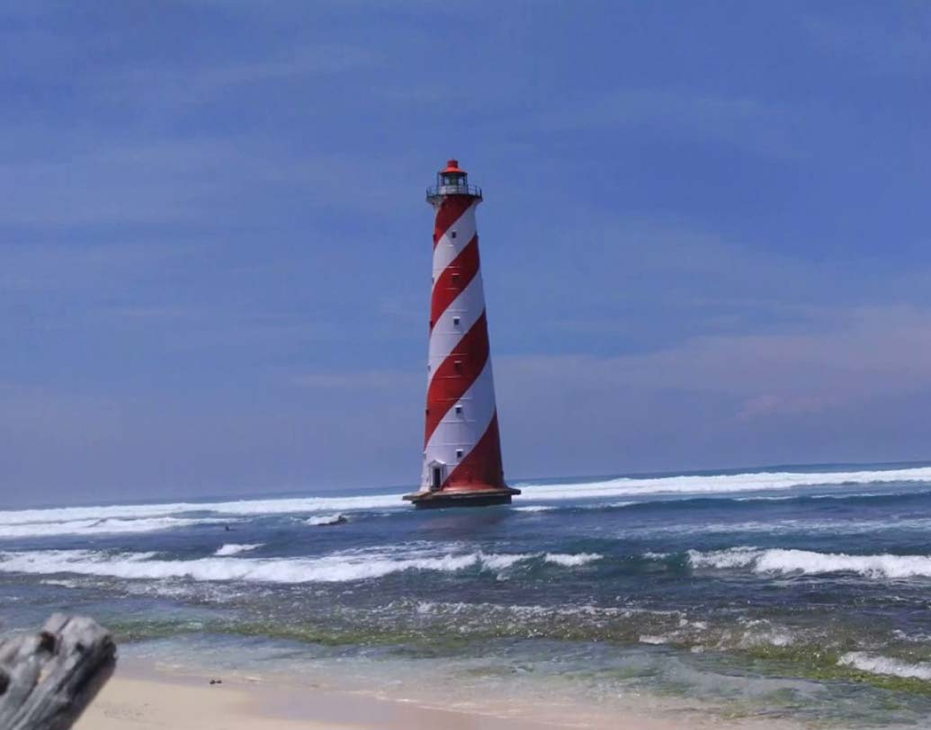 ভারতের দক্ষিণতম বিন্দু ‘ইন্দিরা পয়েন্ট’ও এখানেই অবস্থিত।