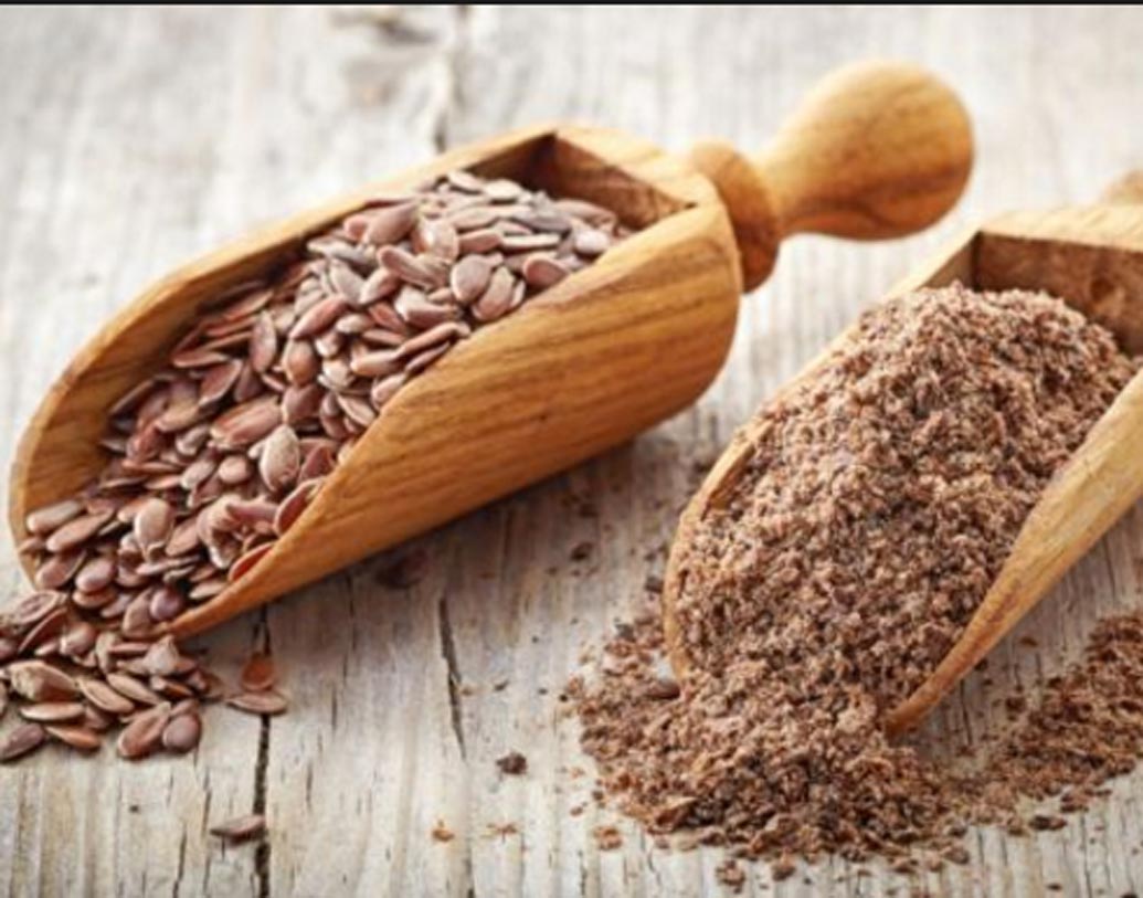 ফ্লাস্ক সিড: এক চা চামচ ফ্লাস্ক সিড একটা ডিমের কুসুমের সমান।