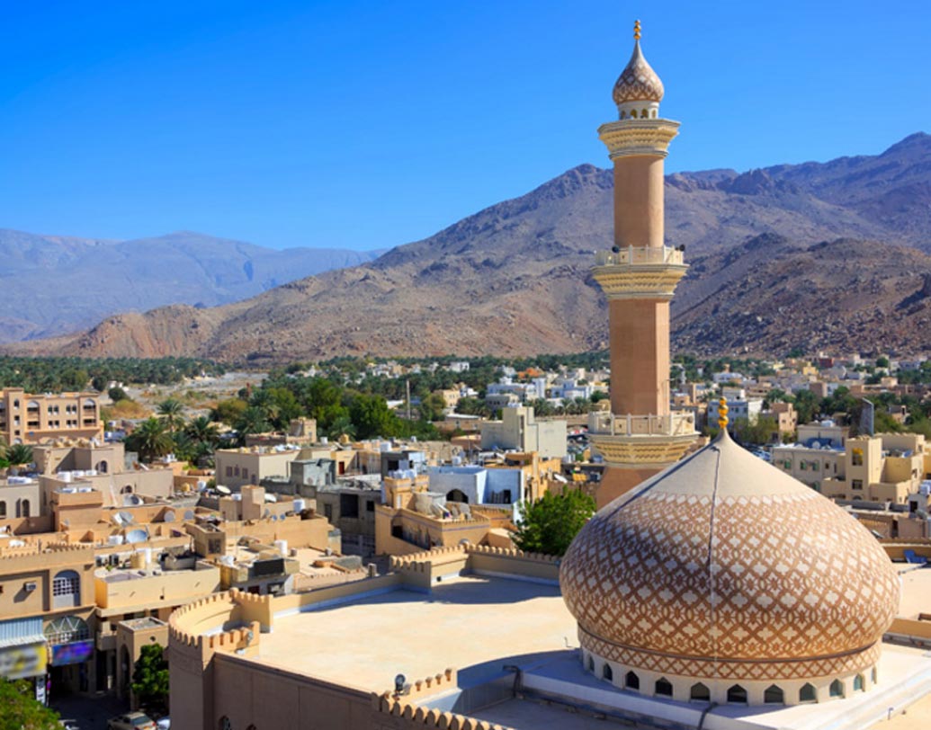 ওমান: অপরিশোধিত তেল থেকেই রাজস্বের বেশিরভাগ আদায় হয় ওমানে। এই দেশেও ব্যক্তিগত আয়কর নেই। তার বদলে রয়েছে সামাজিক নিরাপত্তা কর।