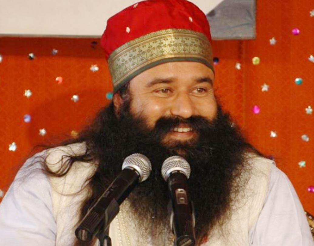 • ১৯৯০-এ ডেরা সাচা সৌদা সংগঠনের প্রধান হিসাবে নির্বাচিত হন। রাম রহিমের তিন মেয়ে ও এক ছেলে।