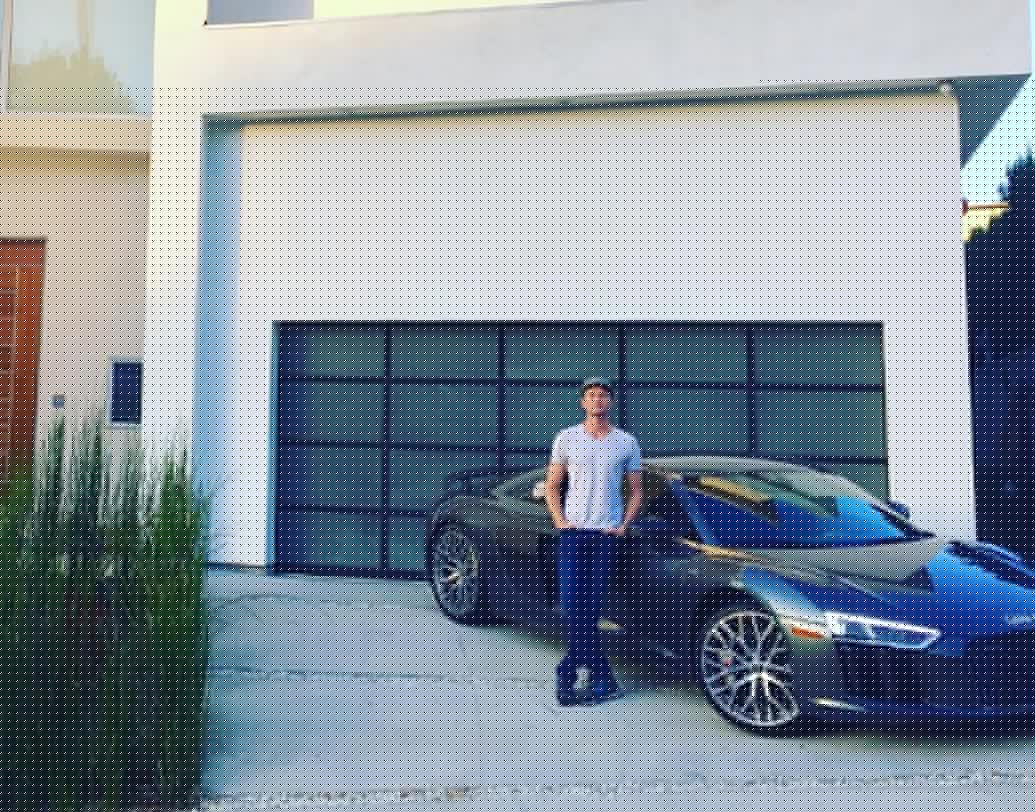 মার্কিন তারকা নীল প্যাট্রিক হ্যারিসের পছন্দের তালিকায় রয়েছে সান ফ্রান্সিসকোর এই রিসর্ট। চার হাজার বর্গফুটের লাক্সারি ওই রিসর্টের এক রাতের খরচ প্রায় সাড়ে তিন হাজার ডলার। ছবি: ইনস্টাগ্রাম থেকে নেওয়া।