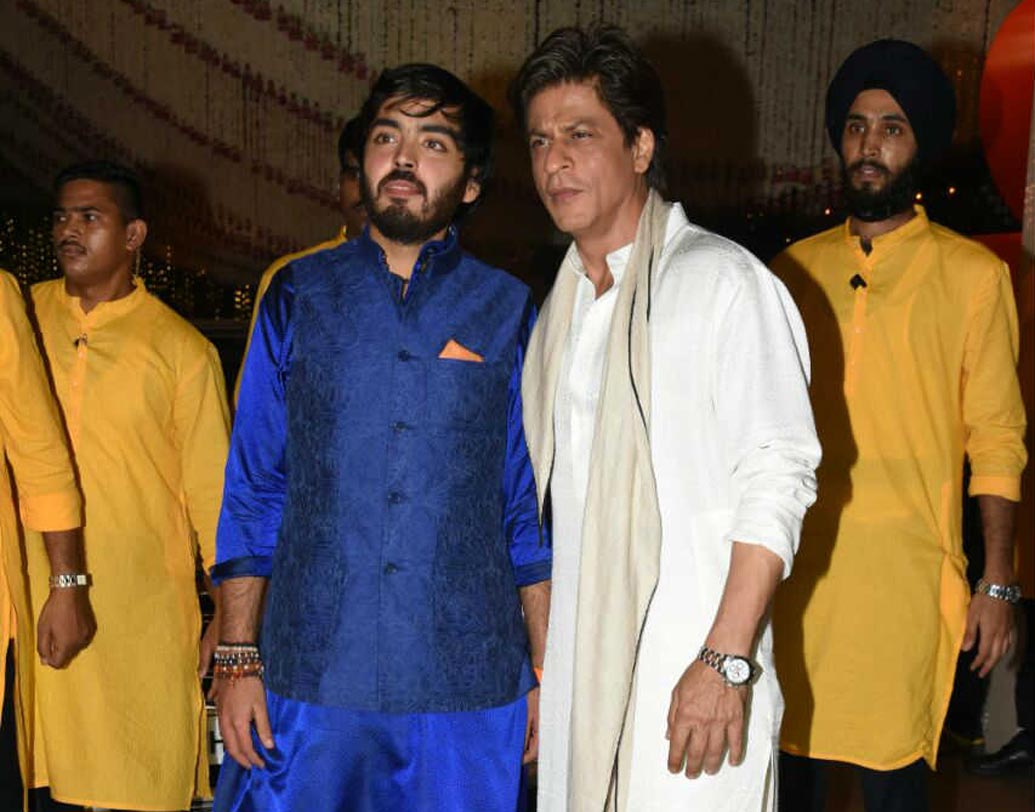 অনন্ত অম্বানীর সঙ্গে কিঙ্গ খান।