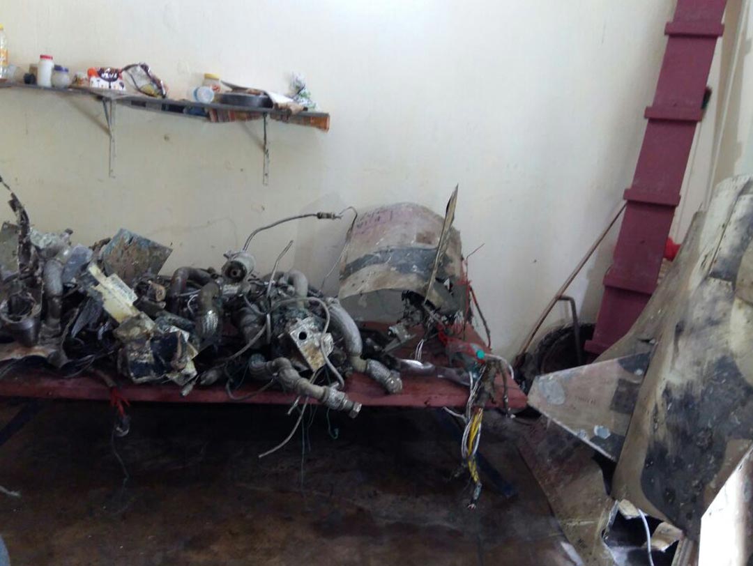 কোথা থেকে এল এত পরিমাণ যন্ত্রাংশ? উত্তর নেই পুলিশ-প্রশাসনের কাছে। শুরু হয়েছে তদন্ত।