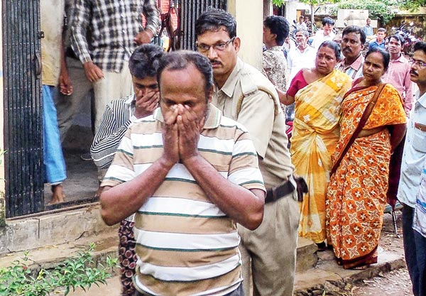 8 party workers arrested in TMC leader murder case at Ghatal