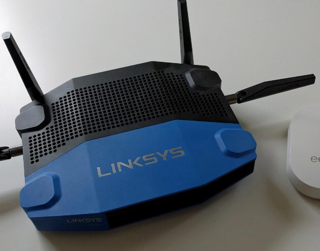 টেস্ট ওয়াই-ফাই স্পিড- 
ঘরের কোন জায়গায় রাউটার রাখলে স্পিড বেশি পাবেন, সেটা মেপে নিতে পারেন স্মার্টফোন থেকেই। গুগ্ল প্লে স্টোরে গিয়ে ‘স্পিড অ্যানালাইজার’ অ্যাপ ডাউনলোড করে নিন। এই অ্যাপের মাধ্যমে দেখে নিন কোথায় রাউটারের স্পিড বেশি পাচ্ছেন।