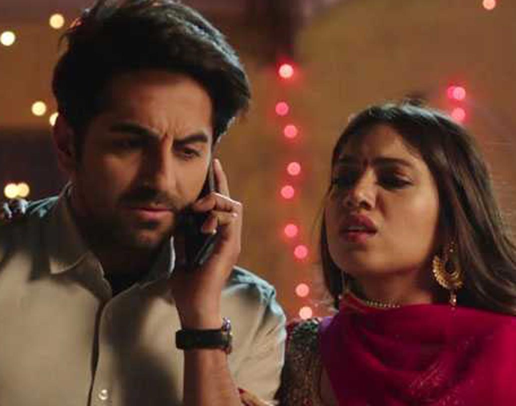 শুভ মঙ্গল সাবধান (১ সেপ্টেম্বর): ‘টয়লেট: এক প্রেম কথা’ এবং ‘বরেলি কি বরফি’র সাফল্যের পর ভূমি পেডনেকর এবং আয়ুষ্মান খুরানার আরও একটি ছবি। লেখক ও পরিচালক আর এস প্রসন্নর ছবি ‘শুভ মঙ্গল সাবধান’ কিন্তু মজার ছবি। সঙ্গে ইরেক্টাইল ডিসফাংশান নিয়ে একটি সামাজিক বার্তাও রয়েছে।