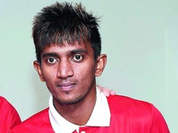 Tangle over Abhinas's future still continues