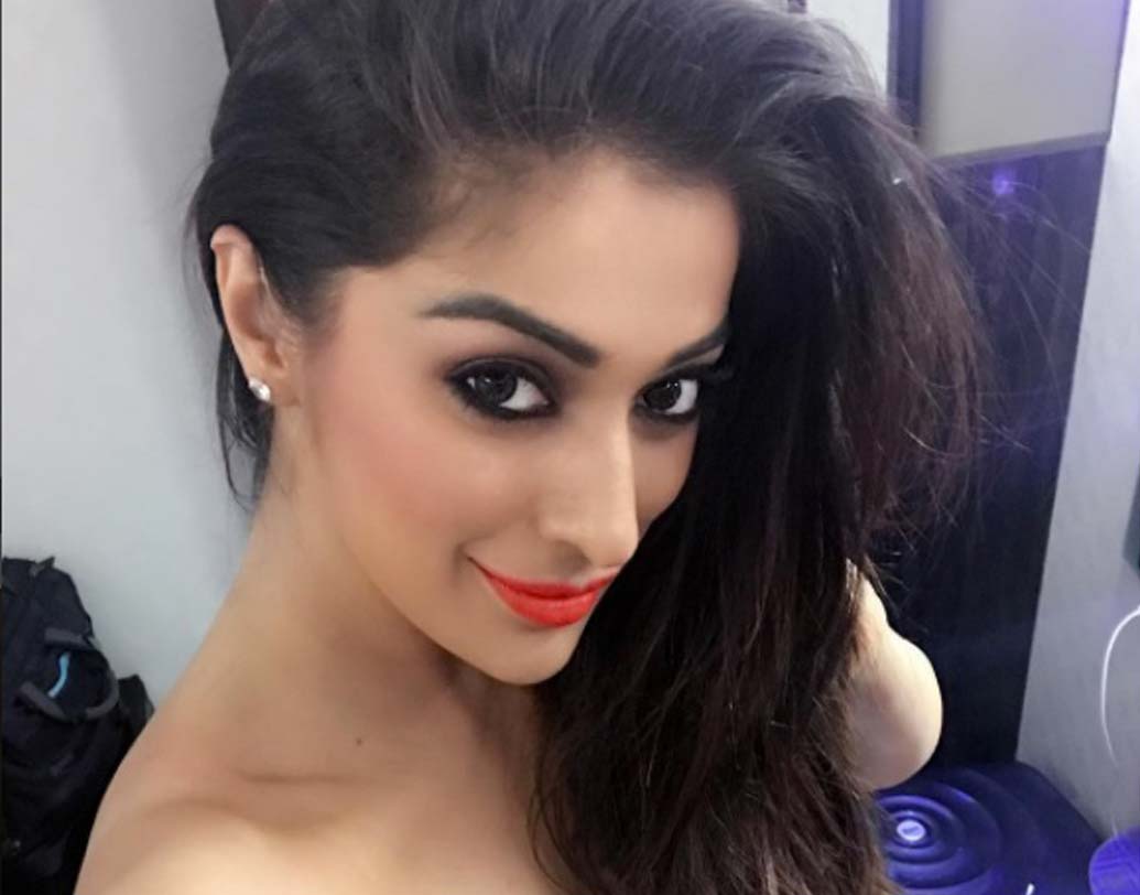 South Actress Raai Laxmi S Bollywood Debut With Julie 2 Dgtl Anandabazar